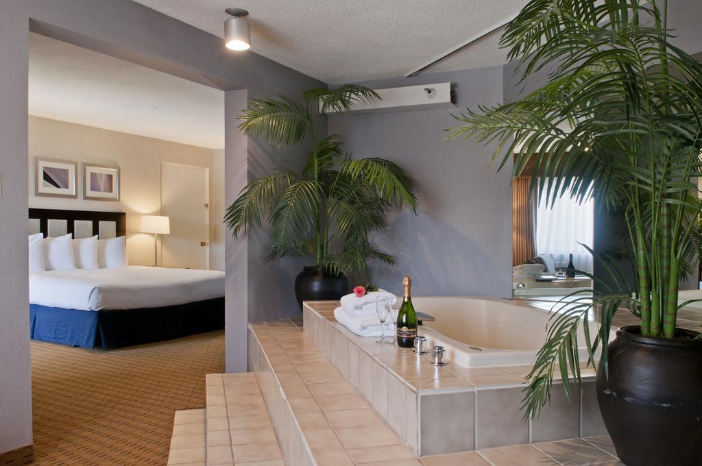 Wyndham Albuquerque Hotel & Conference Center Экстерьер фото